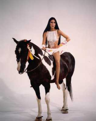 Mujer en caballo Minuta